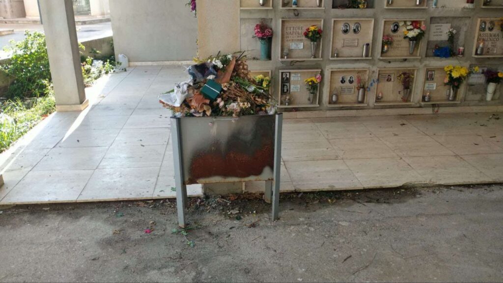 Degrado cimiteri Condera