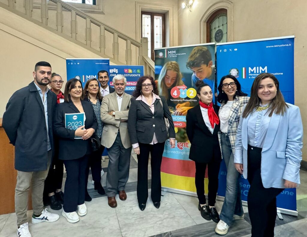 Einaudi Alvaro Palmi a Salone Studente