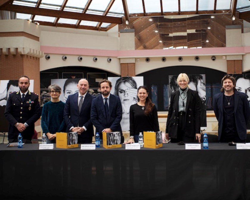 Giusy Versace ha inaugurato la mostra 'I Muri del Silenzio' 2