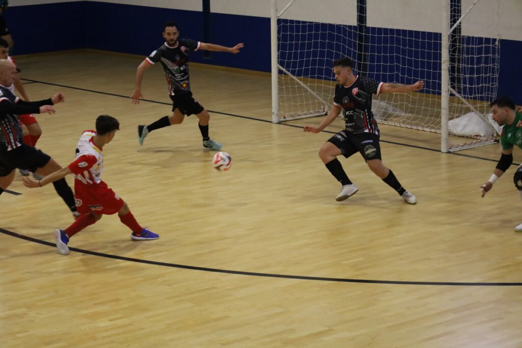 Gol 1-0 segnato da Gaetano Centorrino (MESSINA FUTSAL)