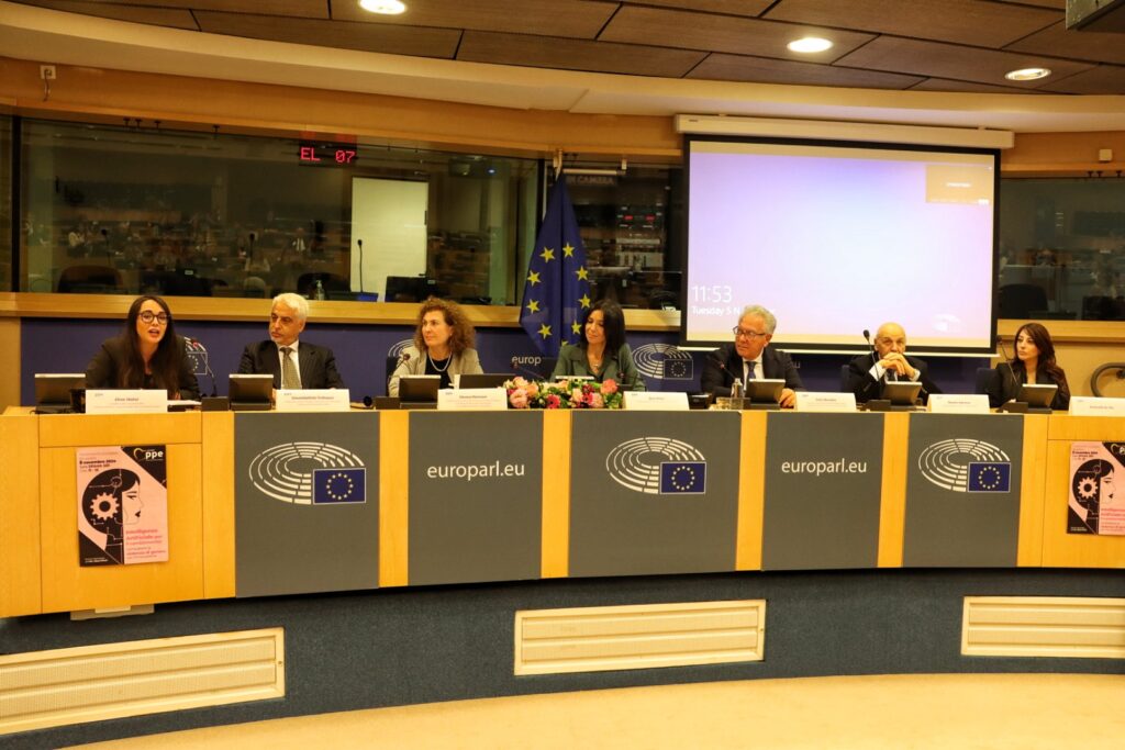 convegno parlamento europeo con giusi princi Intelligenza Artificiale per il cambiamento combattere la violenza di genere con l’innovazione