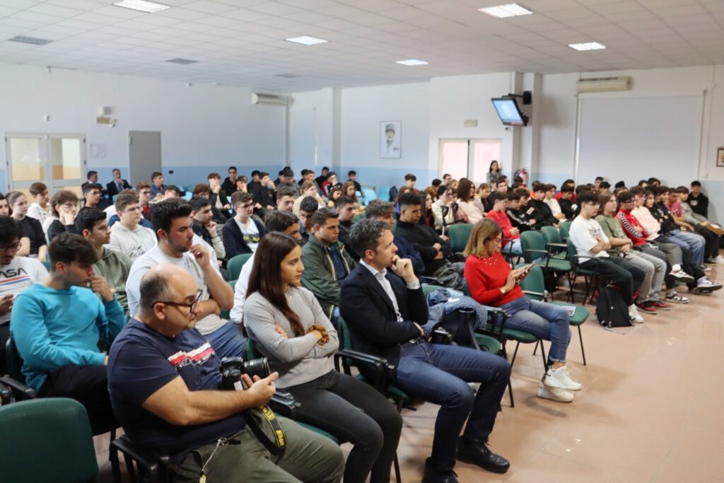 donazione gascromatografo Panella-Vallauri