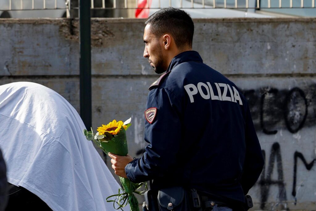 incidente roma poliziotto morto