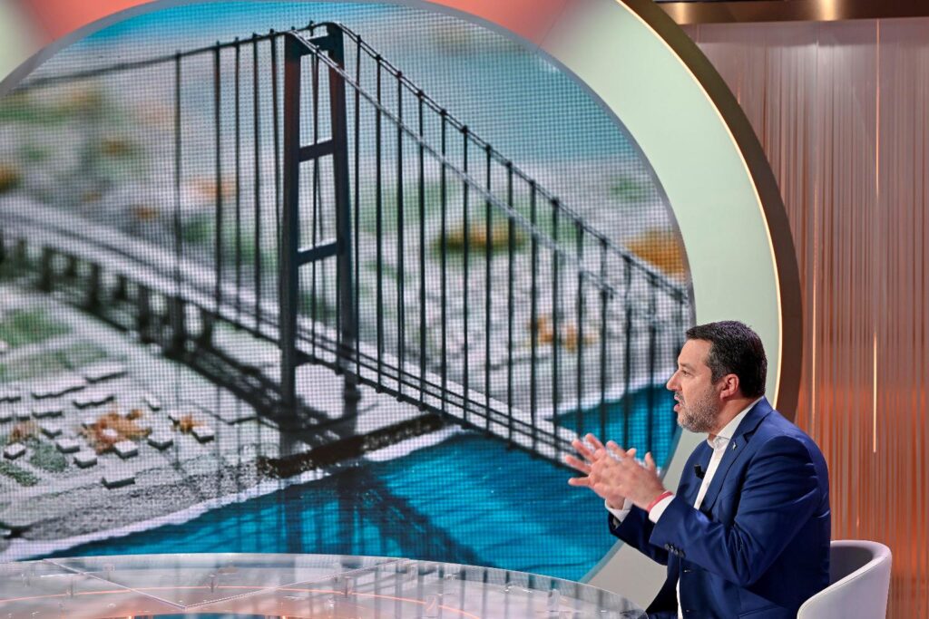 salvini ponte sullo stretto