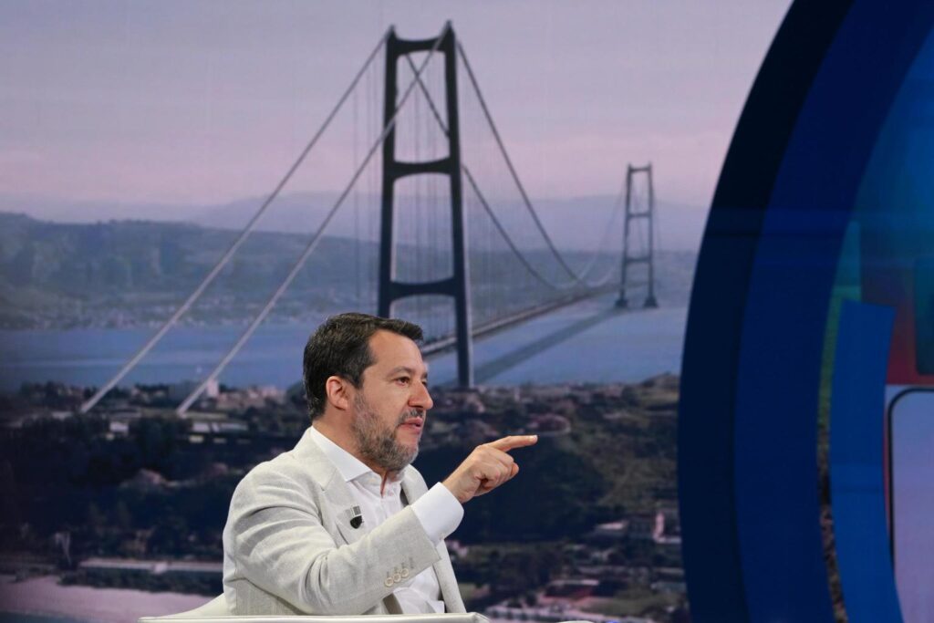 salvini ponte sullo stretto