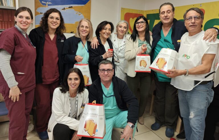 Donazione panettoni avo palermo reparto hospice natale 2024 (3)