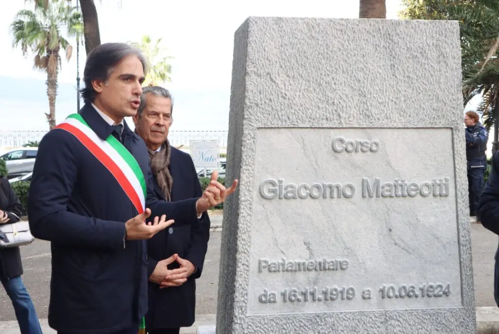 Inaugurazione stele matteotti