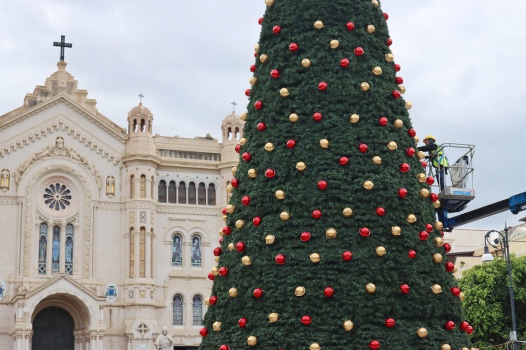 albero natale reggio calabria 2024