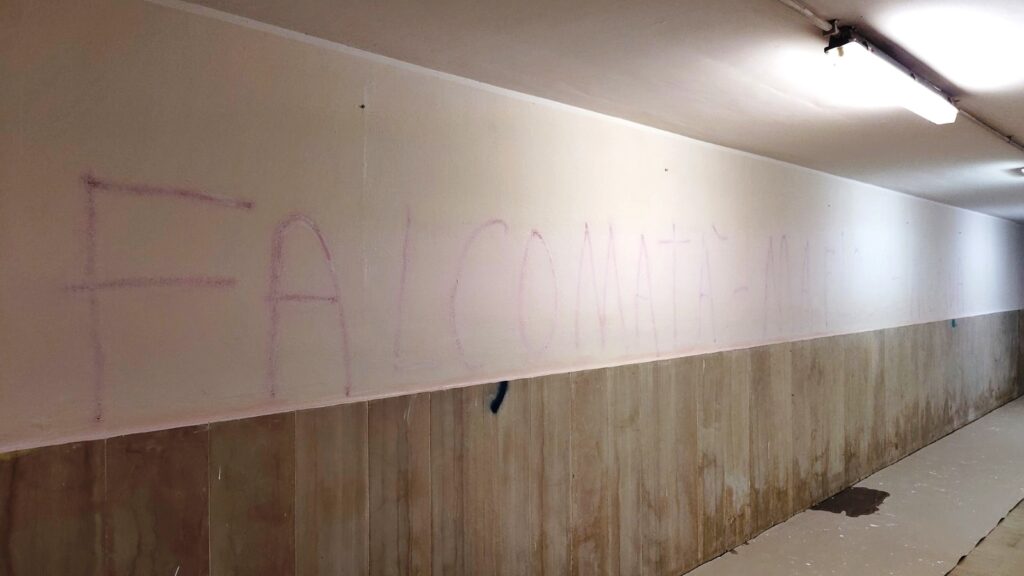 falcomatà mafioso scritte stazione san gregorio