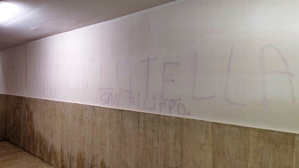 falcomatà mafioso scritte stazione san gregorio