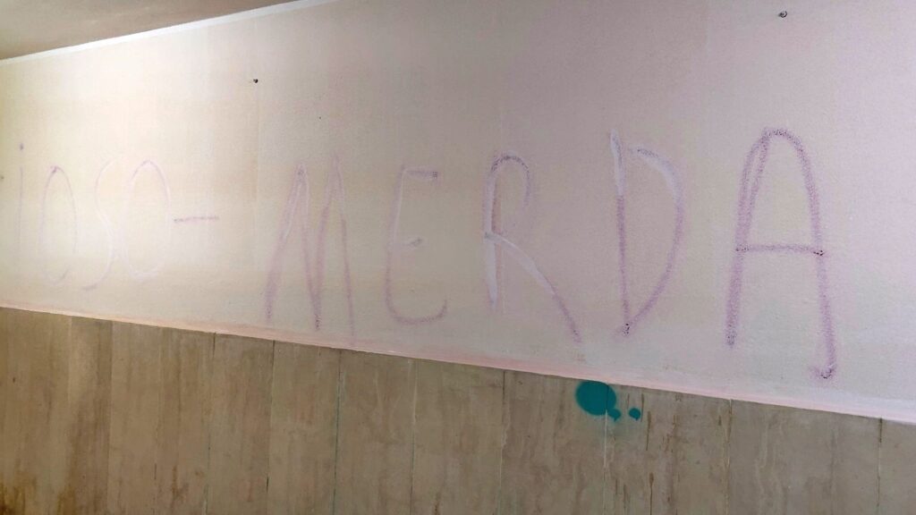 falcomatà mafioso scritte stazione san gregorio