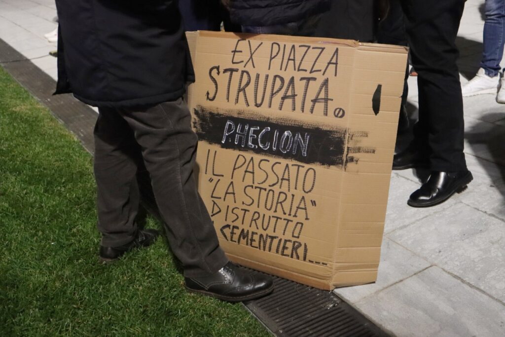 inaugurazione piazza de nava