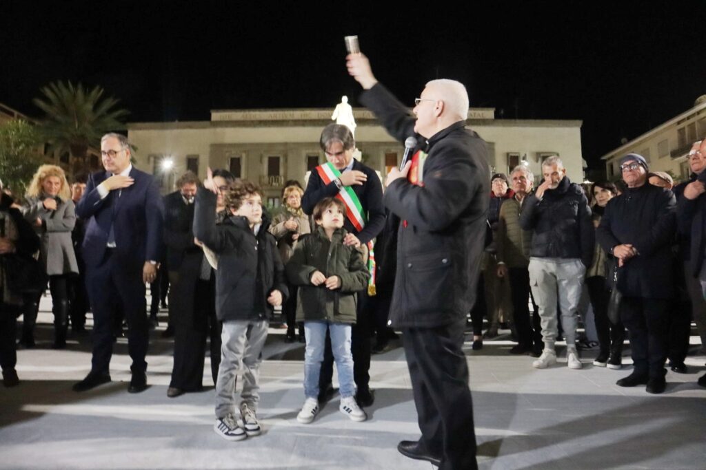 inaugurazione piazza de nava