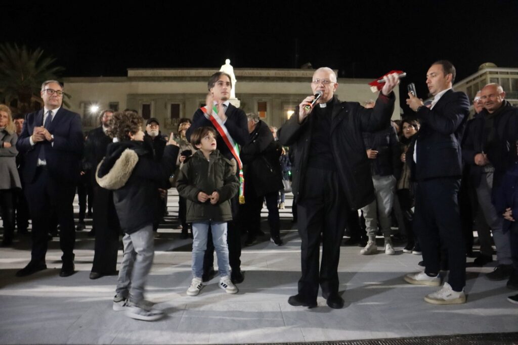 inaugurazione piazza de nava