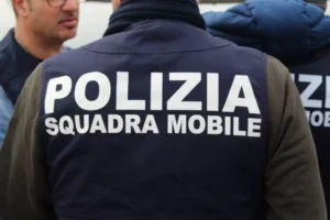 polizia squadra mobile