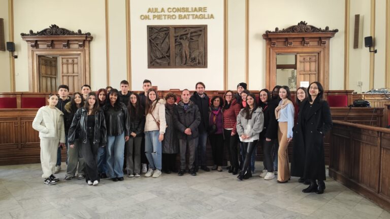 studenti volta palazzo san giorgio